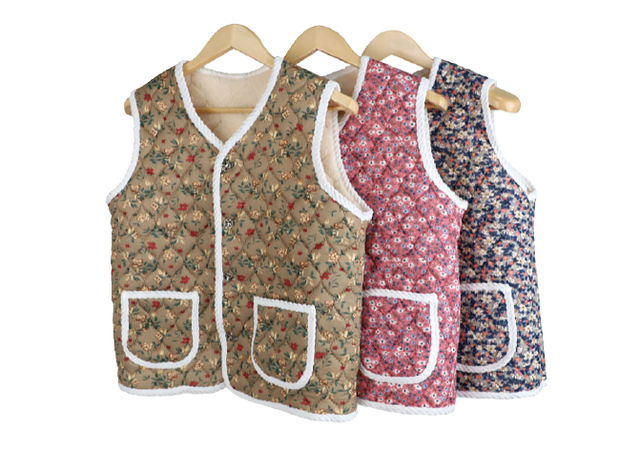 촌스러운 매력으로 MZ세대에게도 인기를 끄는 김장조끼.농협몰