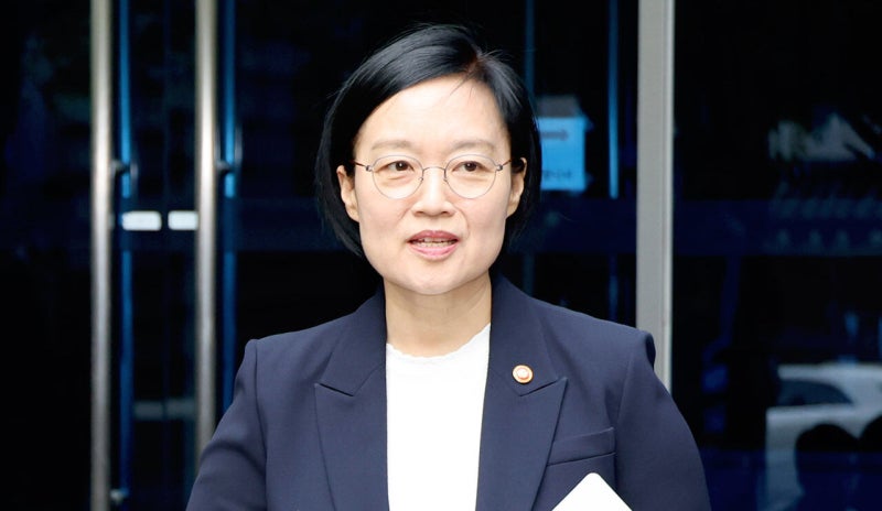 새 국무총리 후보자에 한성숙 중기부 장관 지명