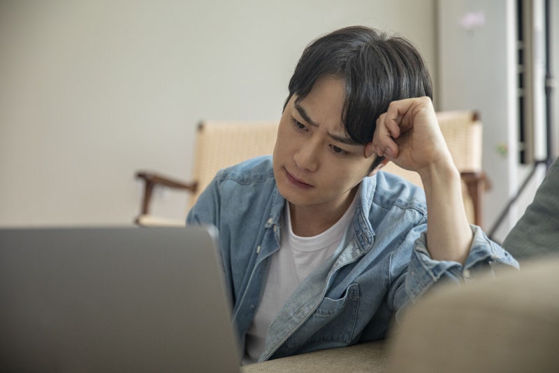 오르면 조급, 내리면 공포…투자자 흔드는 ‘포모’ 이겨내려면