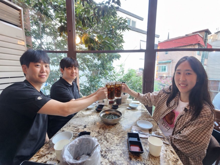 야장맵을 개발한 에그토스트랩 창업자 세 명. 왼쪽부터 김혁진(31), 장상빈(33), 유경화(36).