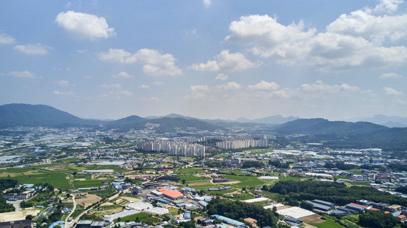 다른 사람의 땅에 지은 무허가 건물에도 권리가 있다.[사진 | 게티이미지뱅크]