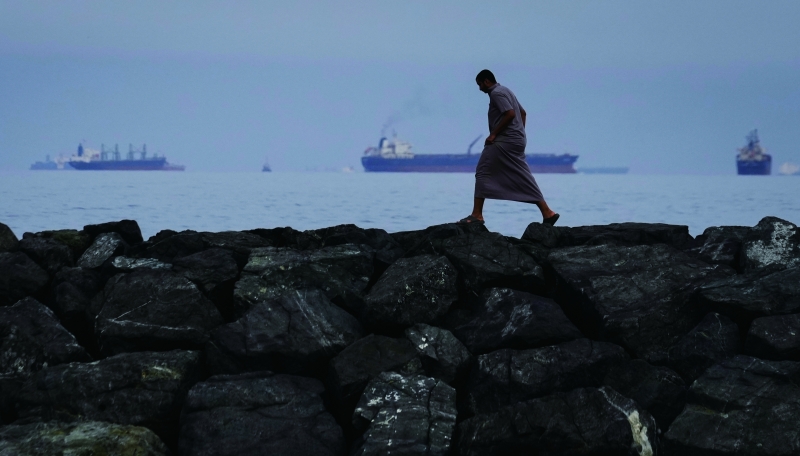 에너지 빈국인 한국 입장에서 중동 전쟁 후 재편될 에너지 질서는 기회가 될 수 있다.원유 공급망 다변화,대체 물류망 확보 등 국가 에너지 정책 수립에 힘을 쏟을 때다.[사진 | 연합뉴스]
