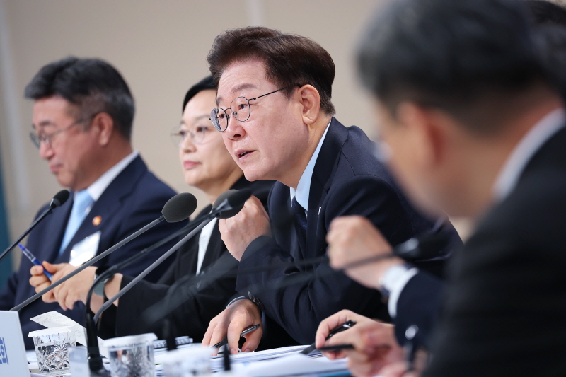 이재명 정부의 부동산 정책은 일관성을 유지하고 있을까.[사진 | 뉴시스]