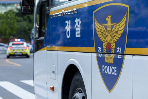 '지명수배' 20대, <b>열쇠공</b> 불러 前<b>여친</b> 집 들어가 폭행