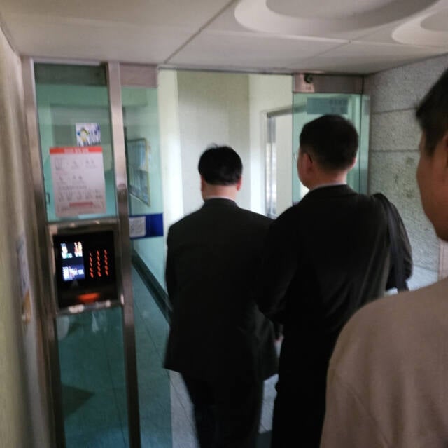 검찰, 김건희 여사 '<b>공천</b> 개입 의혹' <b>명태균씨</b> 자택 <b>압수수색</b>