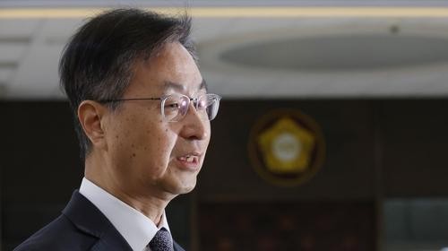 최재해 <b>감사원장</b> "<b>정치적</b> 탄핵 유감…자진 사퇴 없다"
