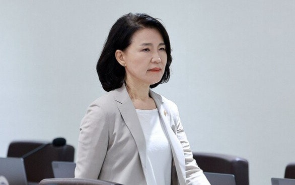 李대통령, <b>국무회의</b>서 <b>이진숙</b> <b>배석 제외</b>…"정치중립 거듭 위반"