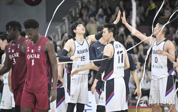 대한민국 남자<b>농구 대표팀</b>, 카타르와 <b>평가전</b>에서 90-71로 승리 [포토뉴스...