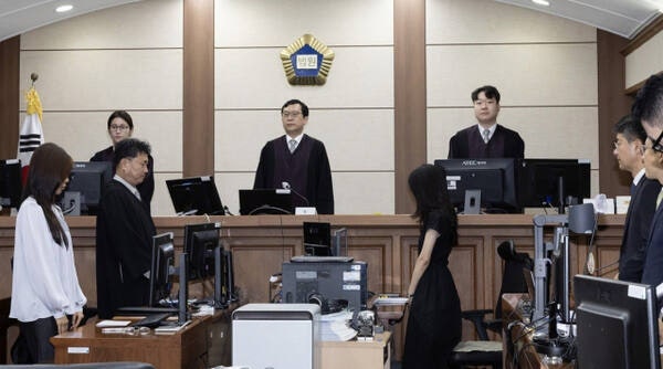 법원 “<b>김용현 변호인단 감치</b> 재집행할 것…형사조치도 검토”