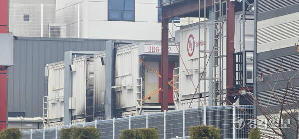 평택시 청북읍 소재 유엘솔루션 평택시험소.A기업이 지난 10월 유엘솔루션에 전기차 배터리 시험을 의뢰해 시험 중 화재가 발생했다.윤동현기자