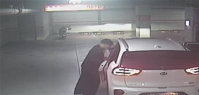 지난해 10월 유튜버 ‘수탉’을 납치하고 살해하려 한 혐의(강도살인미수)를 받는 일당의 범행 모습. 인천지검 제공