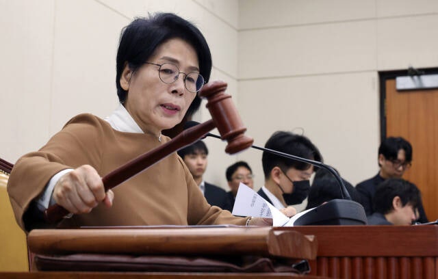 최민희, 노무현재단 떠난 유시민에 "누구 좋으라고…"