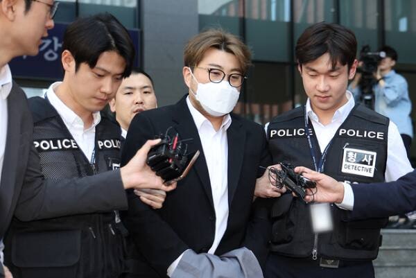 음주 뺑소니 혐의 가수 김호중 가석방 결정…30일 사회 복귀