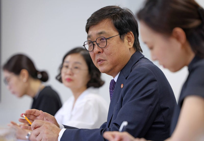 문체부, 축구협회 정조준…“특별감사·백서 발간으로 책임 묻겠다”