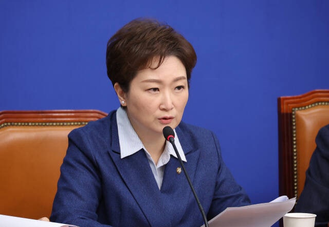 이언주 "위원장 나만 빼고 나눠먹기…전화도 받지 않았다"