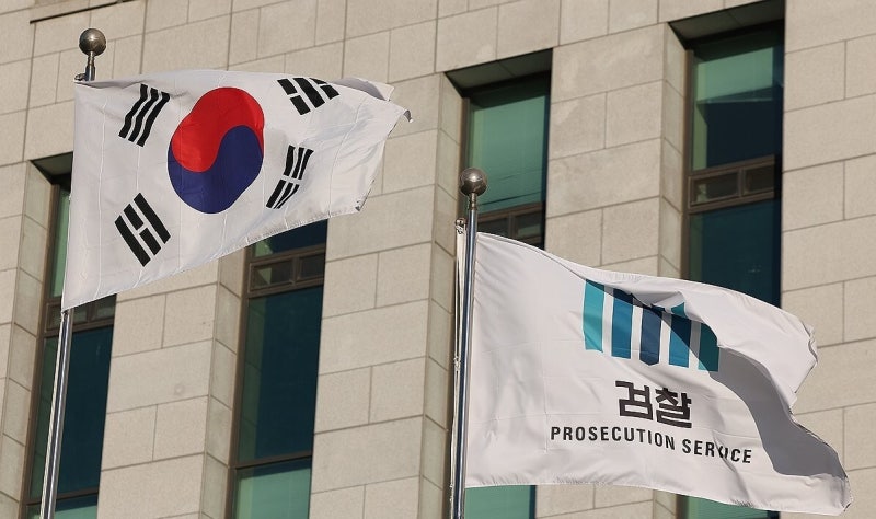 화장실 버려진 신생아, 검찰이 살렸다…출생신고 등 보호 조치