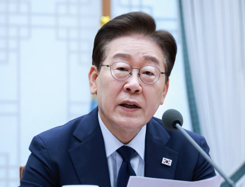 [속보] 李대통령 지지율 53%…민주 42%·국힘 24% [갤럽]