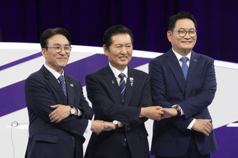 김민석·정청래·송영길 첫 <b>TV토론</b>…“안정·개혁·민생” 내세워 정면...