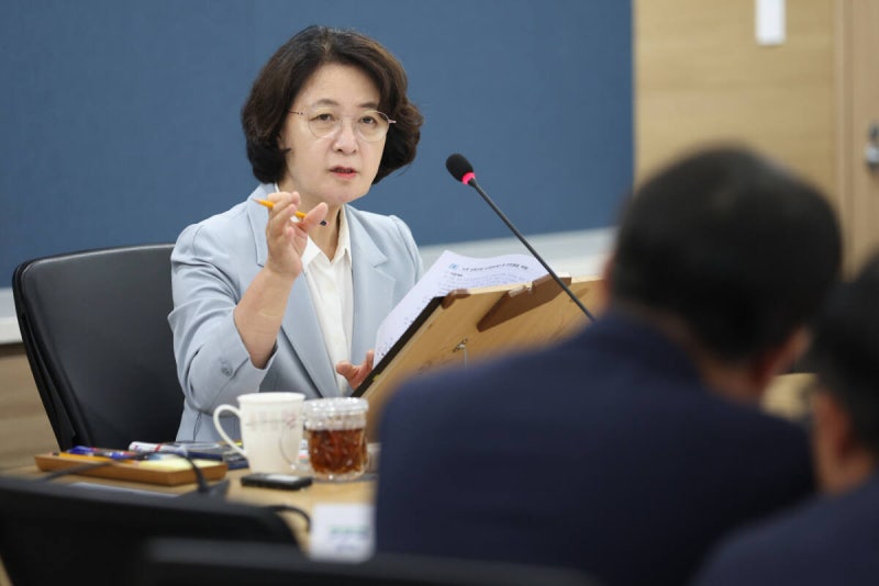 추미애 “경기도, 산업 키워도 빚만 느는 빈 껍데기 부자...지방재정 틀 바꿔야”