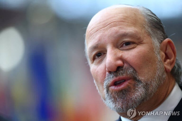 트럼프 앞에서 ‘<b>고려아연</b>’ 언급한 美 상무장관…핵심광물 공급망 핵심...