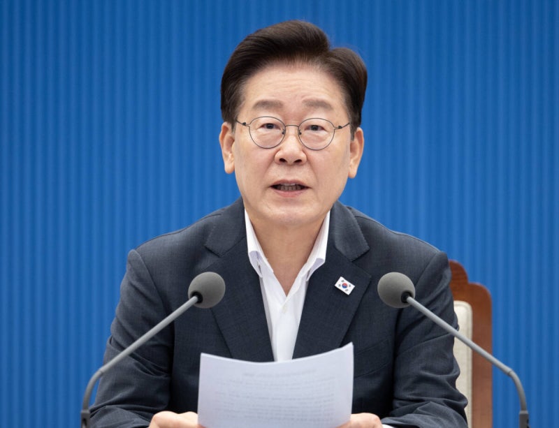 [속보] 李<b>대통령</b>, '집중호우 피해' 거제·통영에 <b>특별재난지역</b> 선포