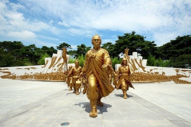 ‘<b>동학</b>농민<b>혁명</b> 120만원 <b>유족수당</b>’ 논란…“임진왜란도 챙겨줄 건가"