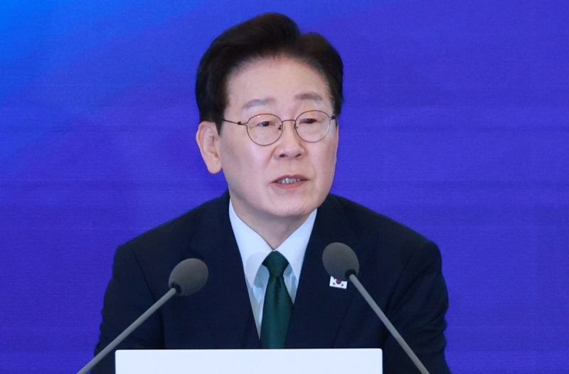 李대통령, 노동자 <b>중금속 배출 주사</b> 투약 의혹에 엄중 대응 지시