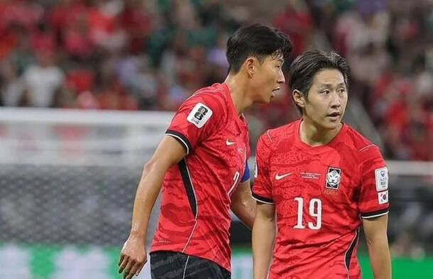 <b>이강인</b> 둘러싼 온라인 루머에 <b>소속사</b> “선수 보호 최선…허위 사실 <b>법적</b>...