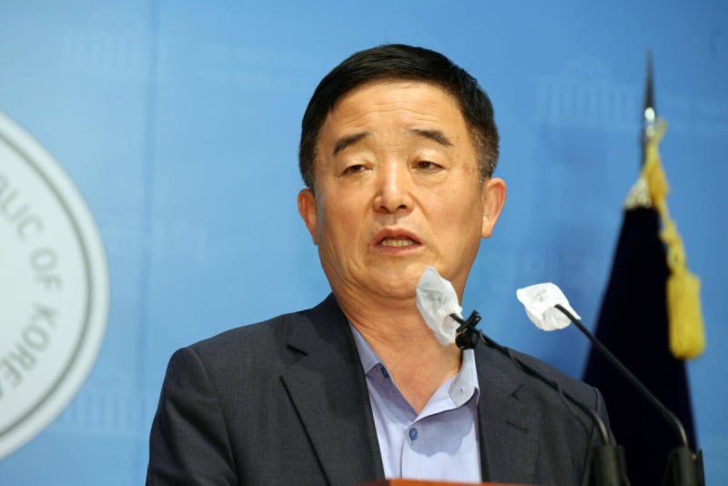 “尹영치금 20억 부러우면 가보세요”…강득구 “<b>김민전</b>, 사과하라”