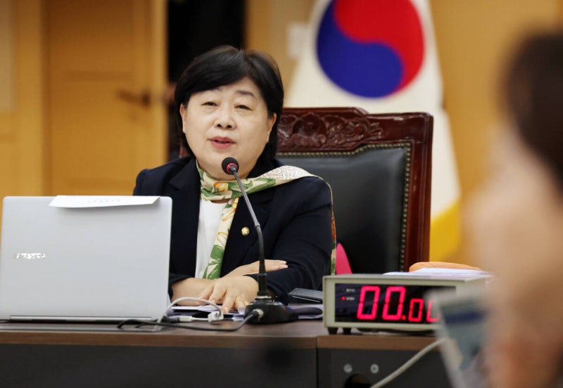 <b>서영교</b> "<b>오세훈</b>에 <b>징역형</b> 선고해야…본인이 만든 법으로 물러날 때"
