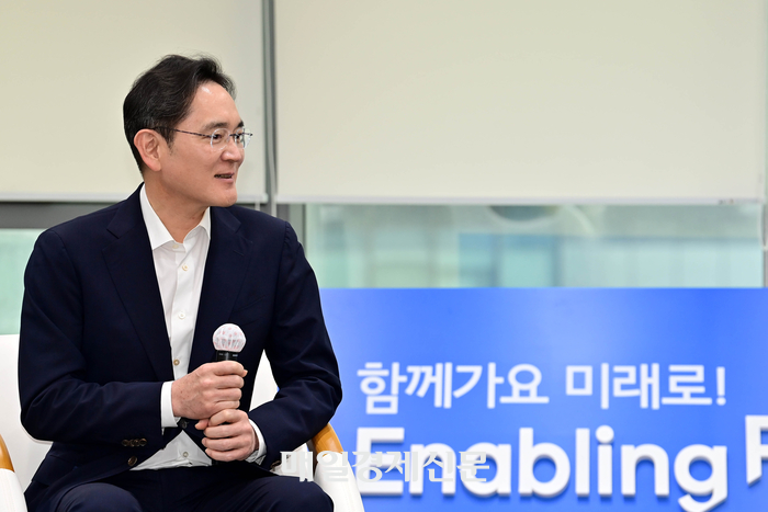 뉴스 썸네일