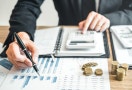 [단독] 상승장에도 움츠리는 상장사…시설투자 40% 줄었다