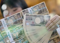 [속보] 엔화 가치 급등…"日정부·일본은행 개입했을 가능성 있어"