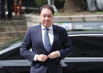 '1.4조짜리 이혼'…"SK, 적대적 M&A·헤지펀드 위협 우려"