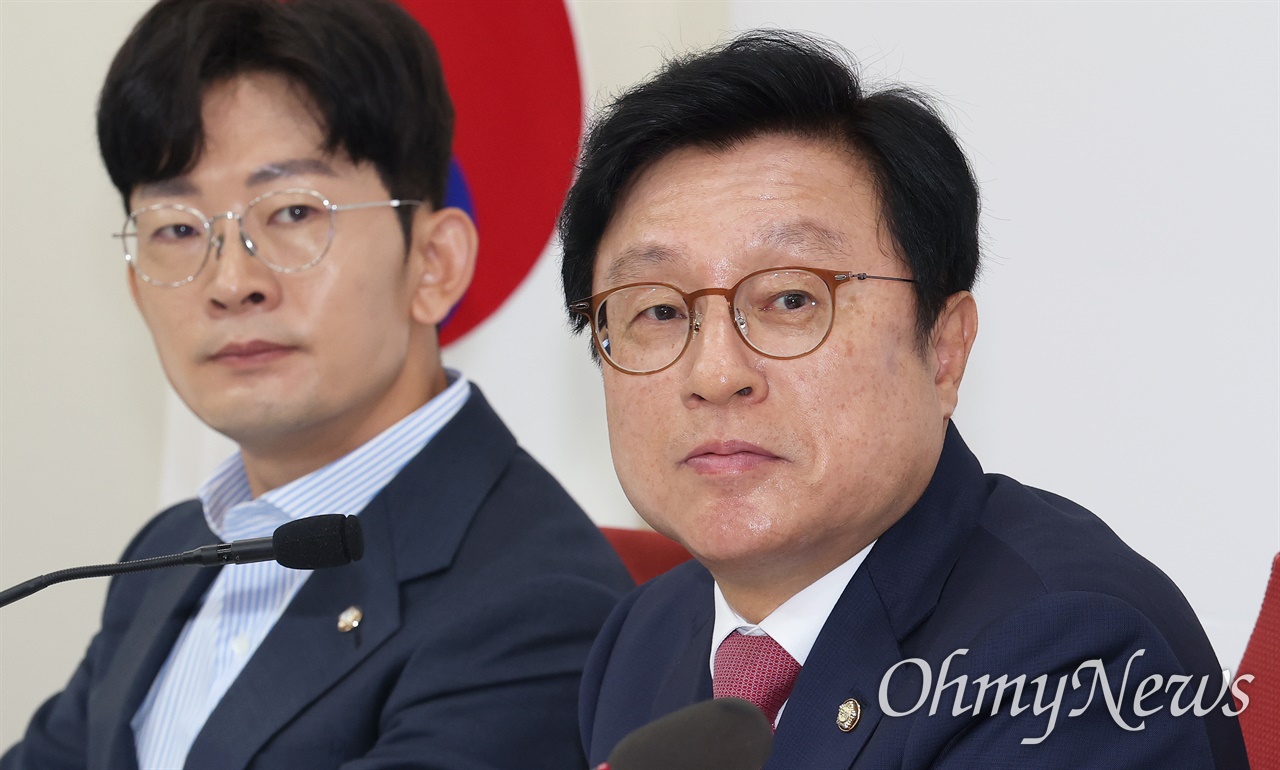 뉴스 썸네일