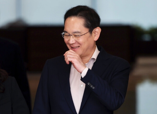 뉴스 썸네일