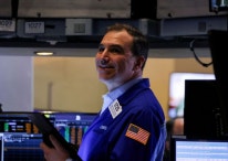 뉴욕증시, "中 관세 인하·파월 해임 NO" 트럼프 발언에 안도 랠리…나스닥 4% 급등