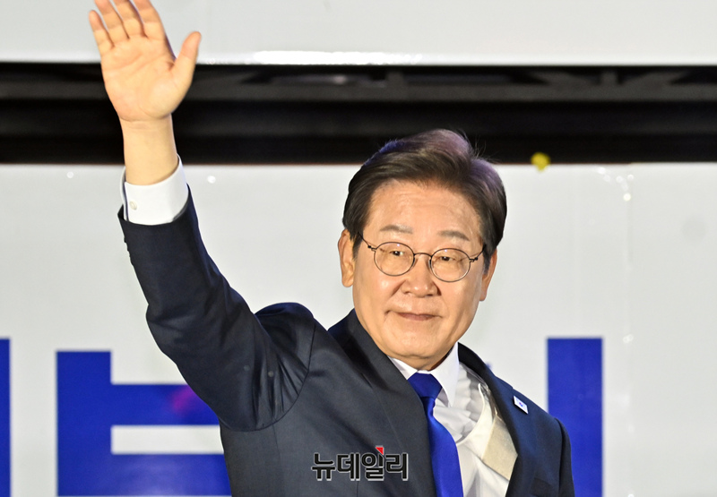 뉴스 썸네일
