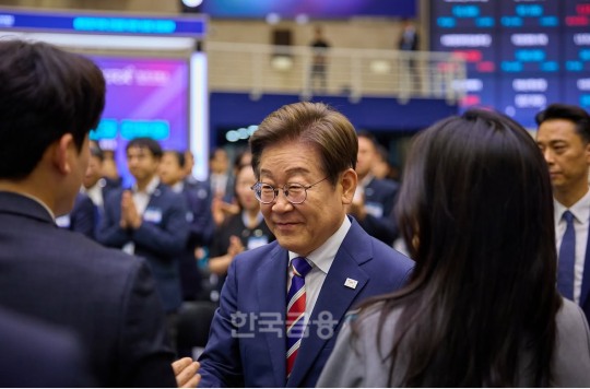 뉴스 썸네일