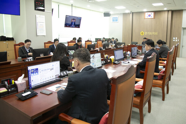 임금피크제 완벽가이드 - 적용 대상 및 조건