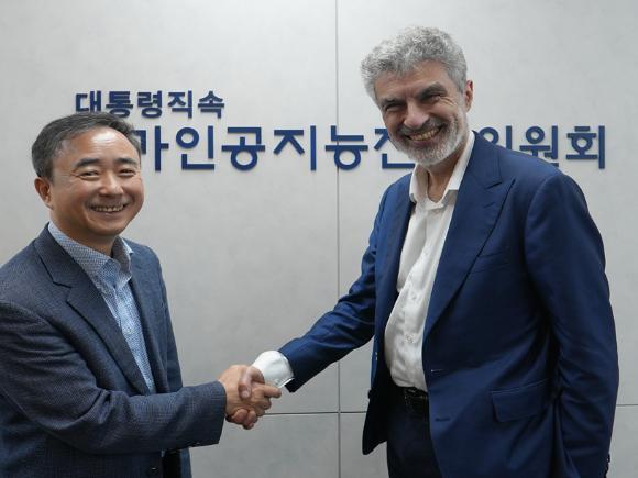 뉴스 썸네일