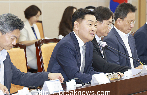 뉴스 썸네일
