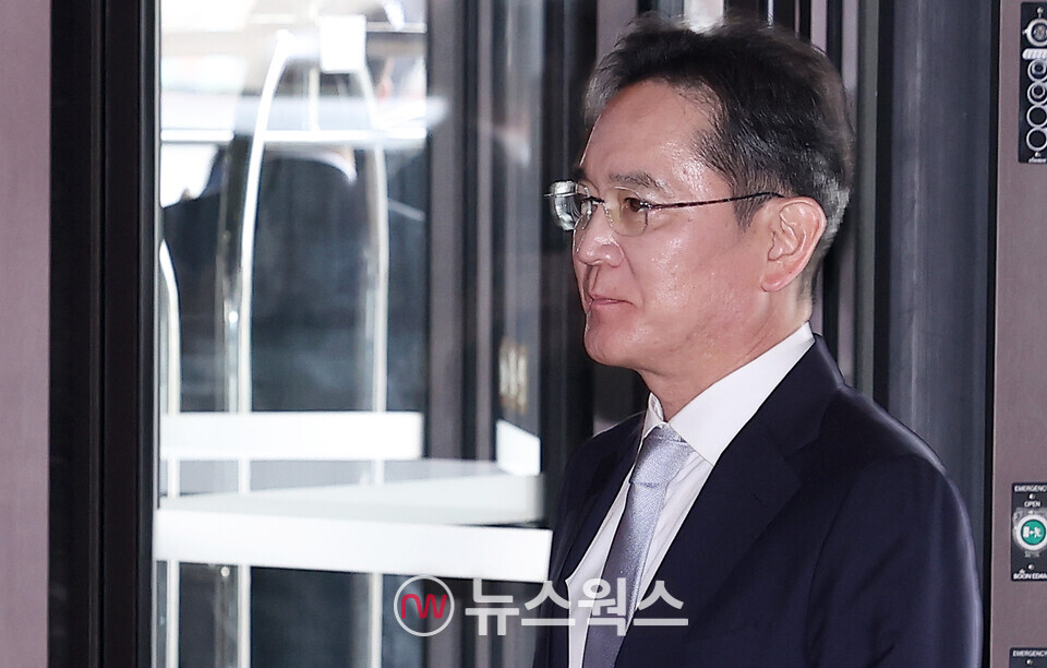 뉴스 썸네일