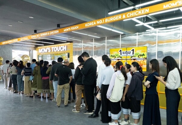 맘스터치, 라오스 1호점 흥행 이어 우즈벡 진출…해외 확장 박차