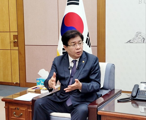 뉴스 썸네일