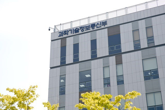 뉴스 썸네일