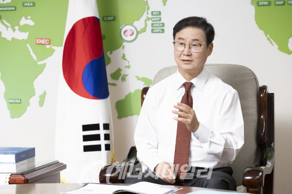 뉴스 썸네일