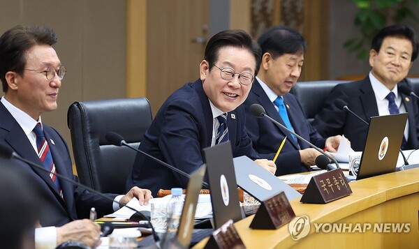 뉴스 썸네일