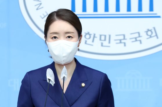 박영선, 고민정 사퇴 3일만에그림자 강선우·이동주 임명
